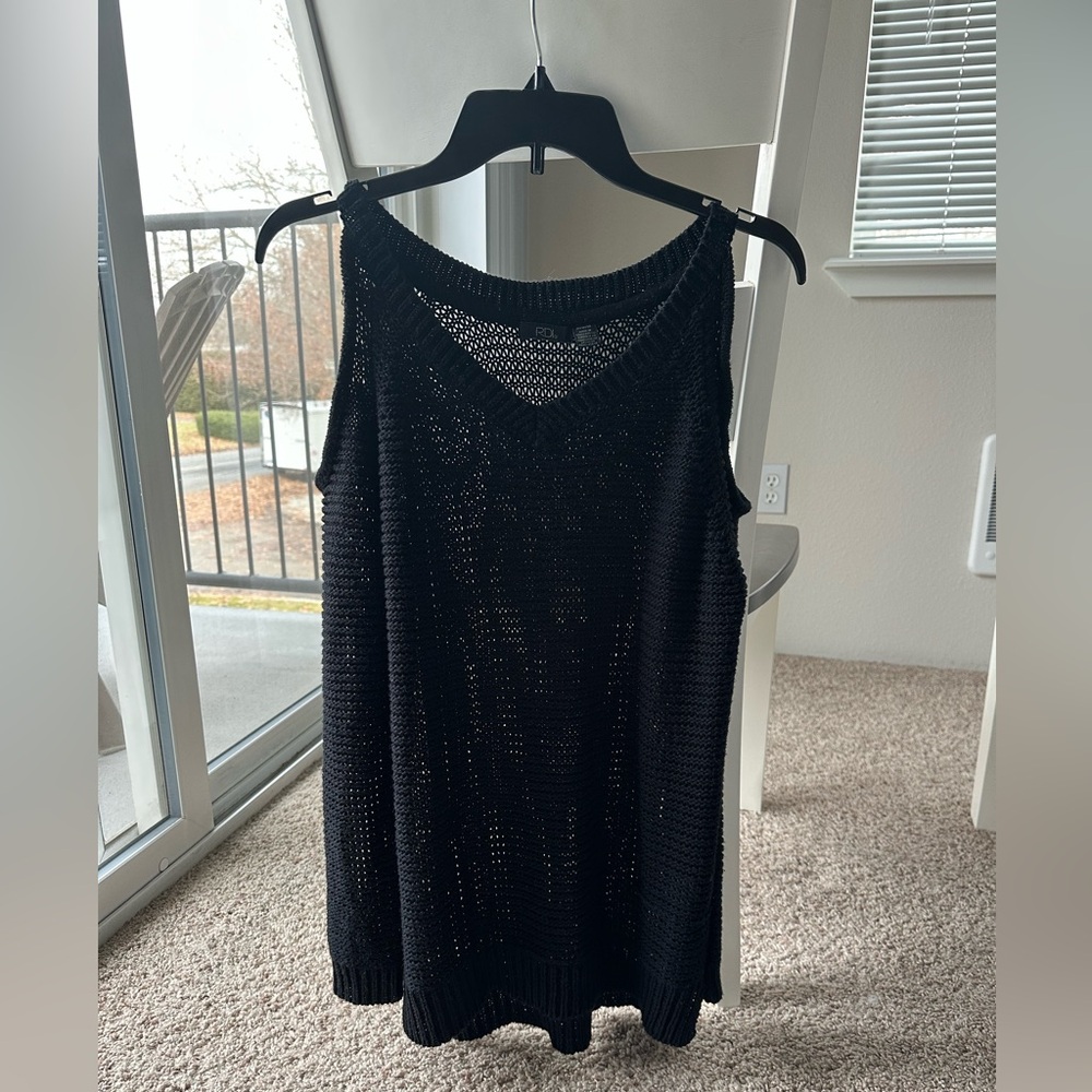 RDI Women’s Open Shoulder Solid Long Sleeve Black Sweater. Size M.